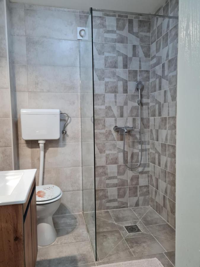 Apartman Karibo Sombor Esterno foto