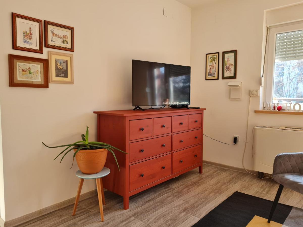Apartman Karibo Sombor Esterno foto